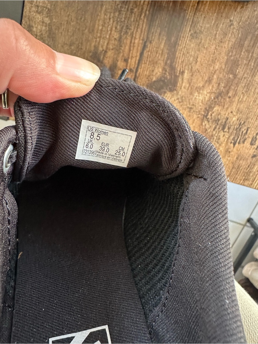 Vans Women's Black Canvas Low-Top Sneakers - Picture 4 of 6